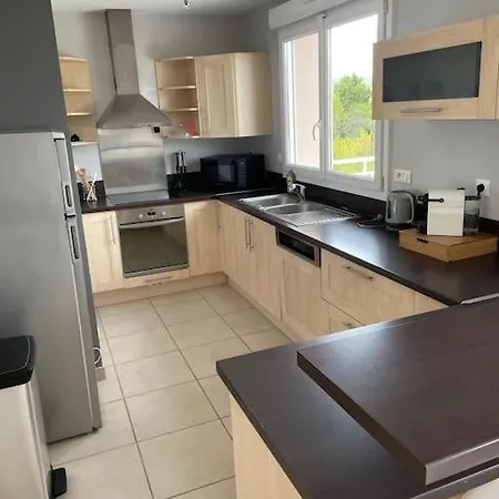 Holiday home Maison D'Hotes Baslieux-sous-Chatillon